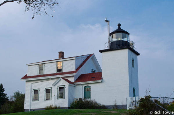 Fort Point Lighthouse